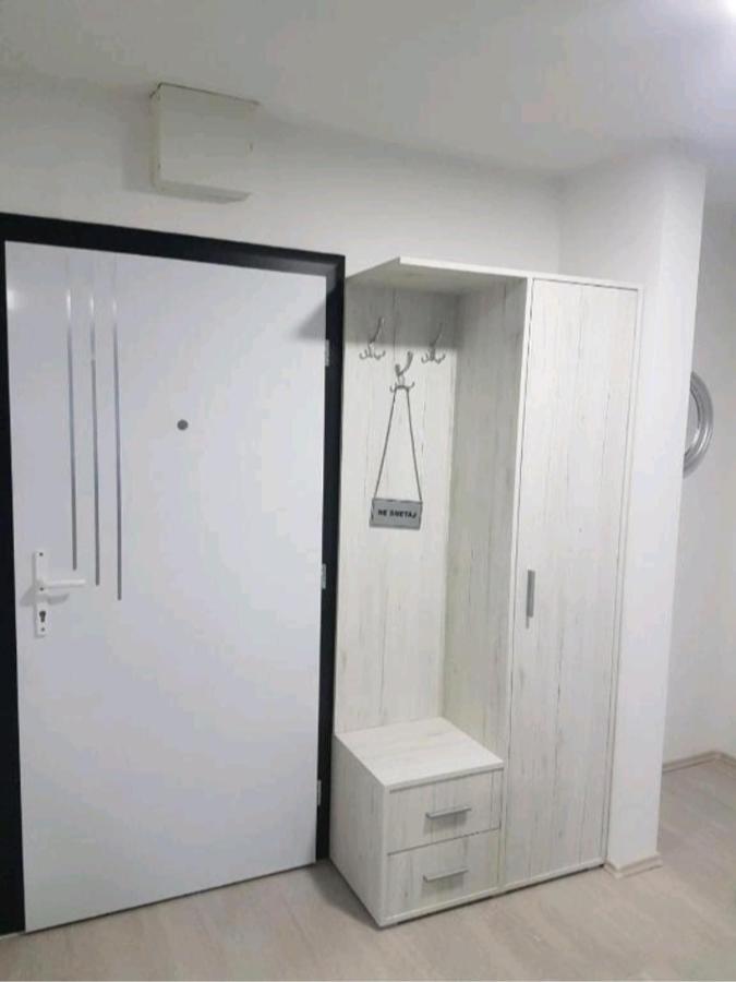 Apartman Lela Карловац Экстерьер фото